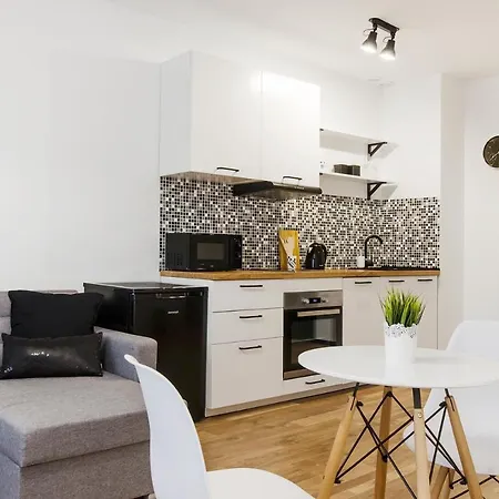 Goldaparts Centrum Apartman *