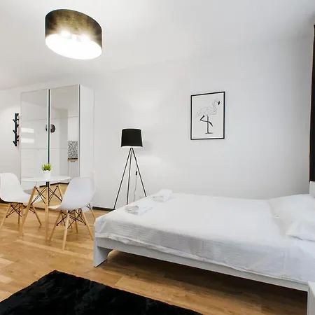 Goldaparts Centrum * 우치